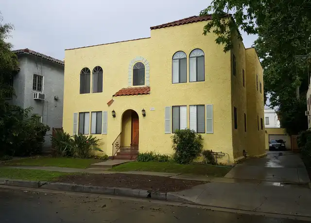 Property at 420 N Spaulding Ave Unit 2, Los Angeles, CA, 90036, 2 beds, 2 baths, [object Object]