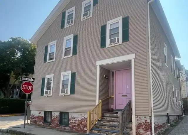 Property at 27 Mount Vernon St Unit 1, Newport, RI, 02840, 4 beds, 1.5 baths, [object Object]