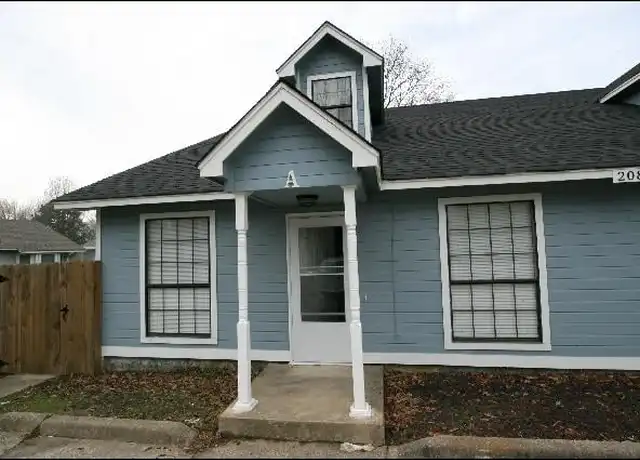 Property at 208 S Linden St Unit A, Cabot, AR, 72023, 4 beds, 2 baths, [object Object]