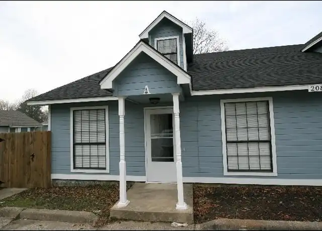 Property at 208 S Linden St Unit A, Cabot, AR, 72023, 4 beds, 2 baths, [object Object]