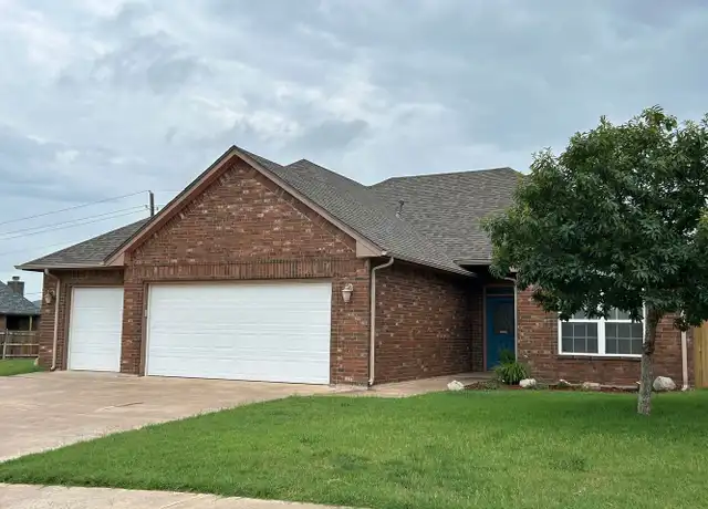 Property at 5429 NW King Richard Ave, Lawton, OK, 73505, 4 beds, 2 baths, [object Object]