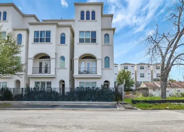 Property at 4015 Lillian St, Houston, TX, 77007, 3 beds, 4.5 baths, [object Object]