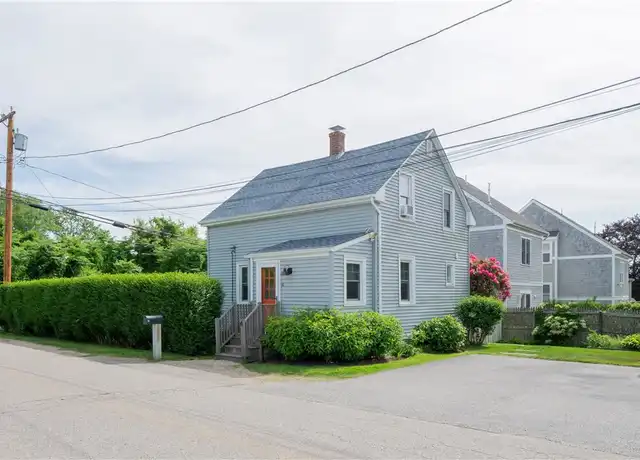 Property at 4 Draper Ave, Middletown, RI, 02842, 2 beds, 1 bath, [object Object]