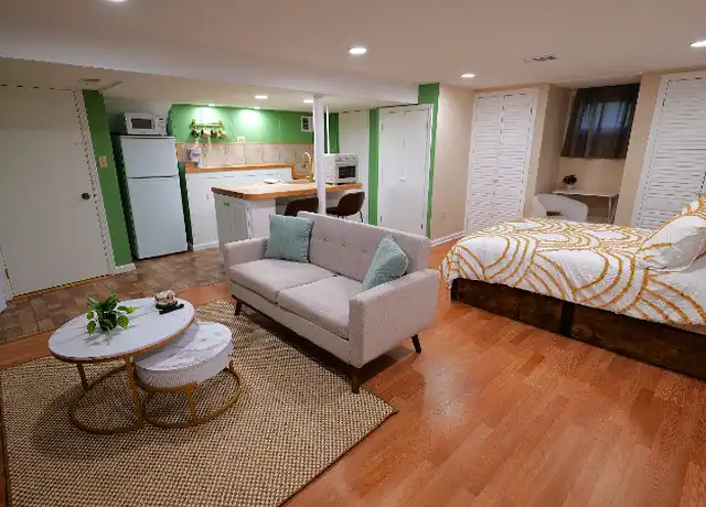 Property at 21 Lake St Unit 3, Covington, KY, 41011, 1 bed, 1 bath, [object Object]