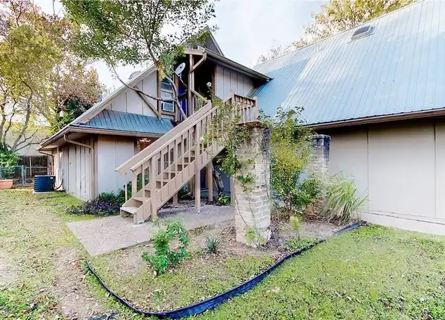 Property at 8612 Bowling Green Dr Unit B, Austin, TX, 78757, 3 beds, 2.5 baths, [object Object]