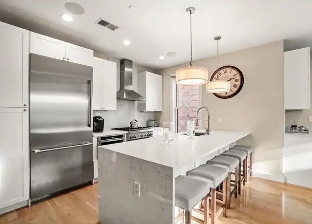 Property at 280 Gold St #5, South Boston, MA, 02127, 3 beds, 2 baths, [object Object]