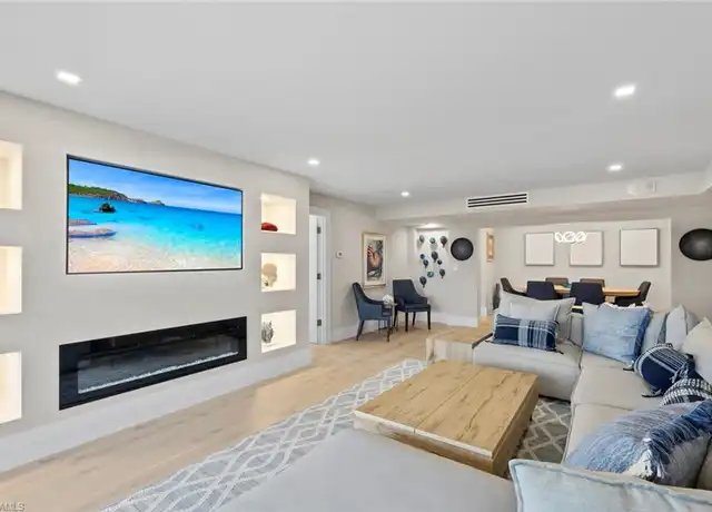 Property at 3410 Gulf Shore Blvd N #403, Naples, FL, 34103, 3 beds, 2.5 baths, [object Object]