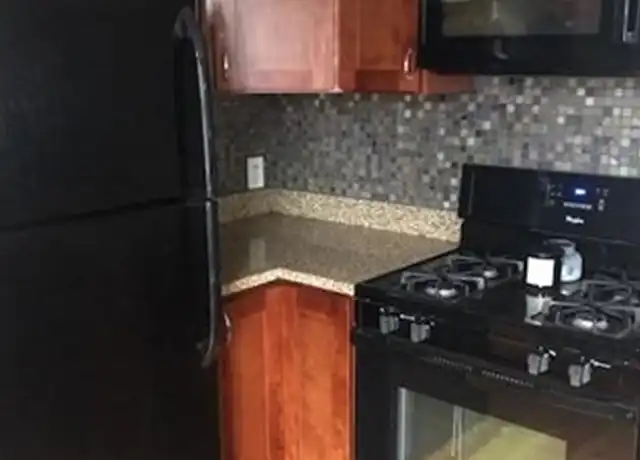 Property at 31 Comet Rd Unit 1, Methuen, MA, 01844, 2 beds, 1 bath, [object Object]