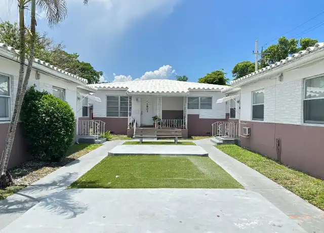 Property at 1903 Thomas St Unit 1, Hollywood, FL, 33020, 1 bed, 1 bath, [object Object]