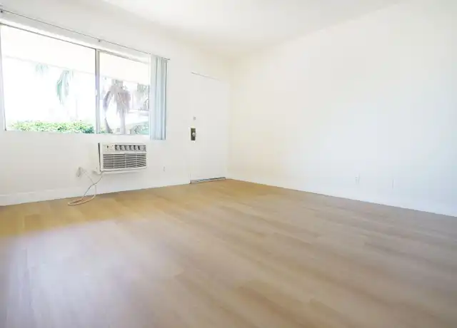 Property at 6820 Laurel Canyon Blvd Unit 14, North Hollywood, CA, 91605, 0 beds, 1 bath, [object Object]