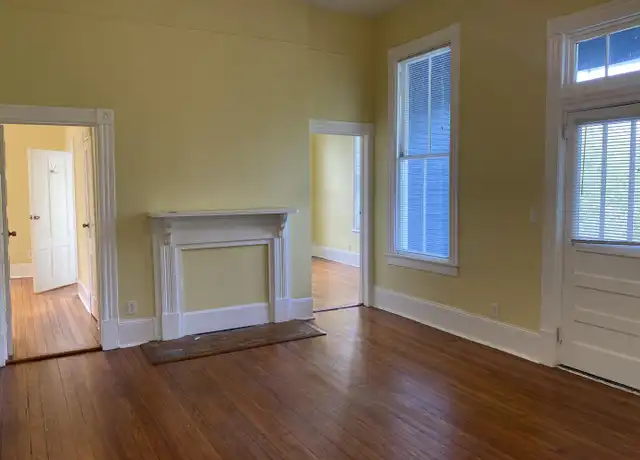 Property at 1116 Habersham St Unit 402-2, Savannah, GA, 31401, 2 beds, 1 bath, [object Object]