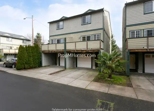 Property at 8443 SE Brooklyn St, Portland, OR, 97266, 3 beds, 2.5 baths, [object Object]