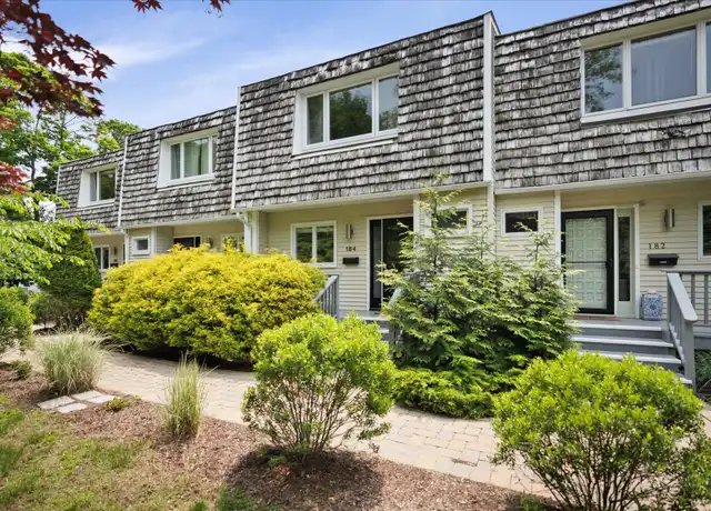 Property at 184 Main St, Southampton, NY, 11978, 2 beds, 2.5 baths, [object Object]