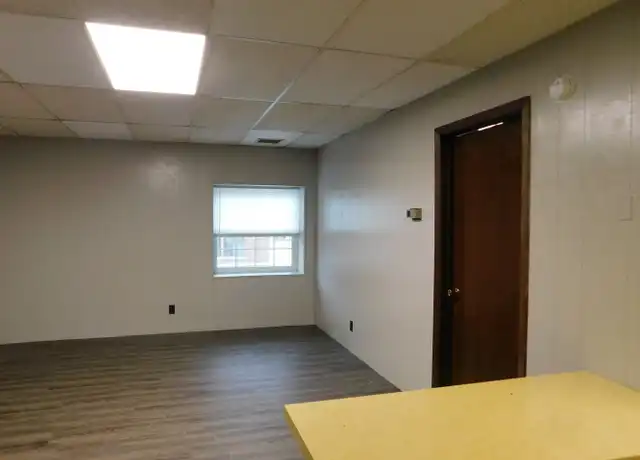 Property at 111 W Pine Ave Unit 37, El Dorado, KS, 67042, 1 bed, 1 bath, [object Object]