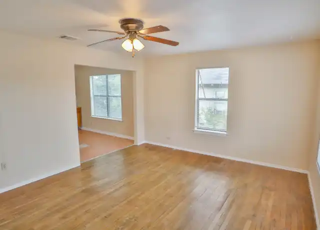Property at 1216 W Craig Pl, San Antonio, TX, 78201, 2 beds, 1 bath, [object Object]