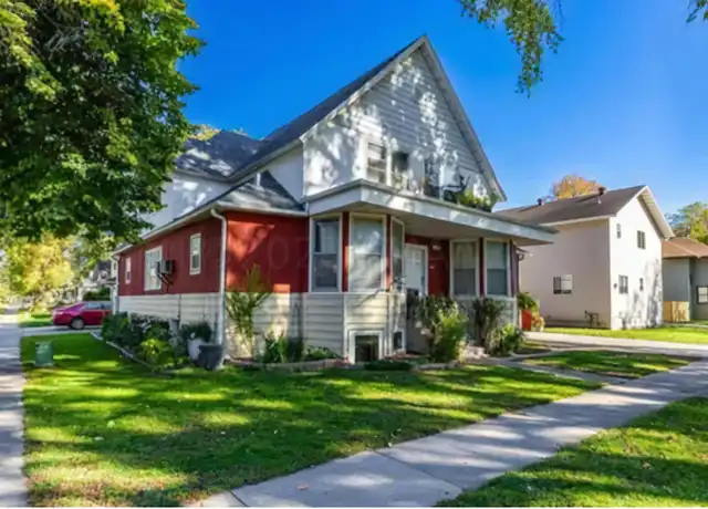 Property at 1221 10th Ave N Unit 2, Fargo, ND, 58102, 1 bed, 1 bath, [object Object]