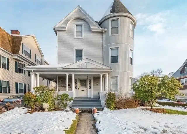 Property at 137 Vernon St Unit 1, Worcester, MA, 01610, 2 beds, 1 bath, [object Object]