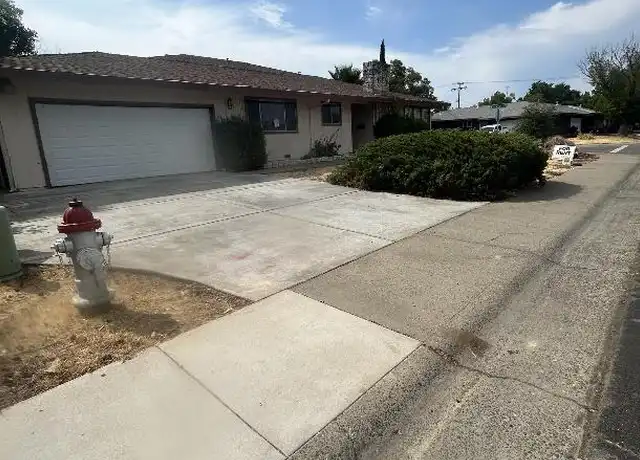 Property at 7312 S Land Park Dr, Sacramento, CA, 95831, 2 beds, 2 baths, [object Object]