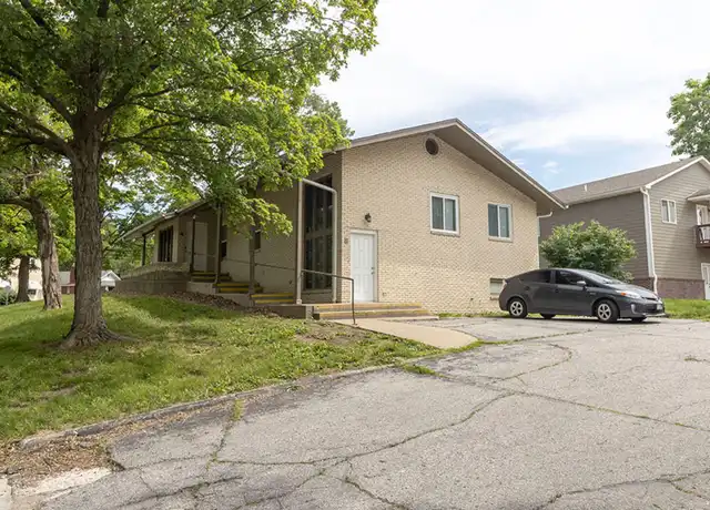 Property at 1415 Paris Rd Unit B, Columbia, MO, 65201, 4 beds, 2 baths, [object Object]
