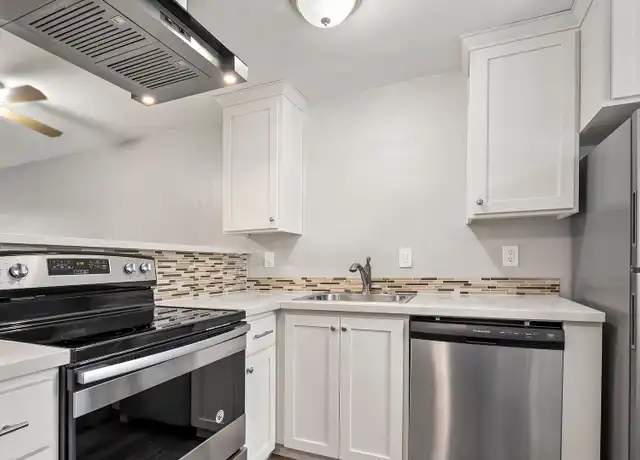 Property at 3365GARD - 3371 SW Garden View Ave, Portland, OR, 97225, 2 beds, 1.5 baths, [object Object]