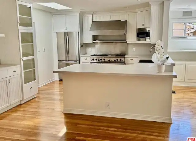 Property at 3123 Barry Ave, Los Angeles, CA, 90066, 4 beds, 4 baths, [object Object]