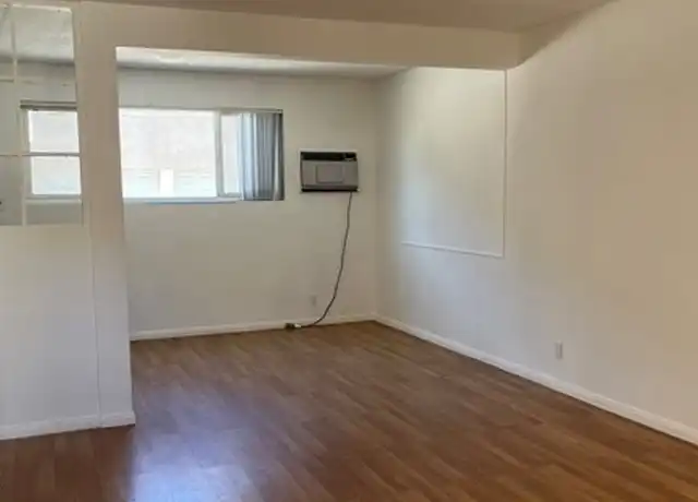 Property at 4936 Hazeltine Ave #3, Sherman Oaks, CA, 91423, 1 bed, 1 bath, [object Object]