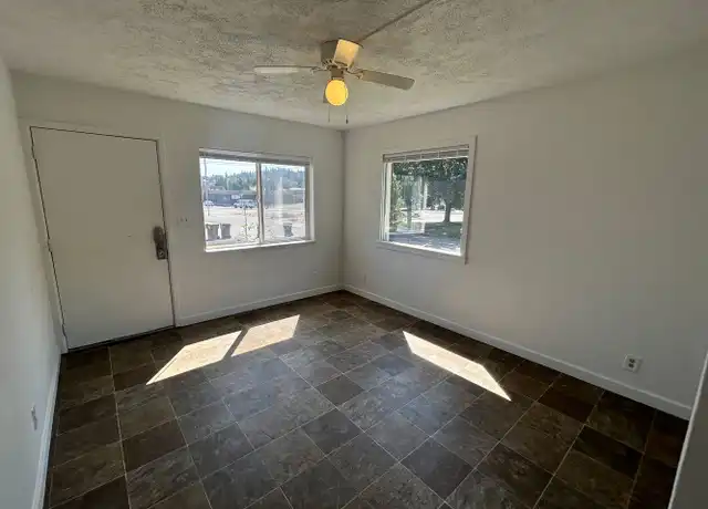 Property at 220 S Elm St Unit 2, Spokane, WA, 99201, 0 beds, 1 bath, [object Object]