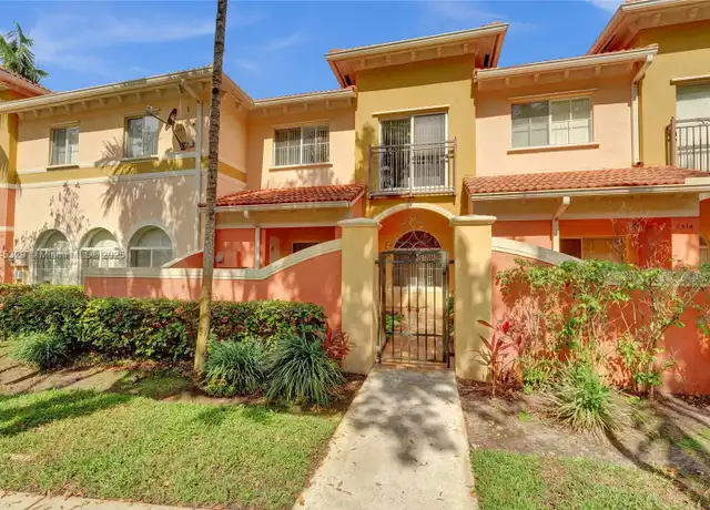 Property at 1315 N Santa Catalina Cir, North Lauderdale, FL, 33068, 2 beds, 2.5 baths, [object Object]