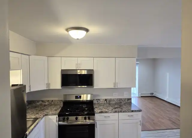 Property at 7801 Oak Park Ave Unit 3S, Burbank, IL, 60459, 2 beds, 1 bath, [object Object]
