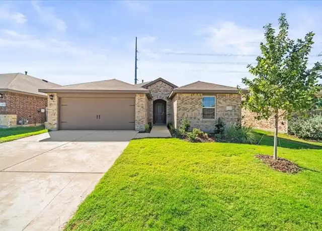 Property at 1532 Skyline Dr, Denton, TX, 76207, 4 beds, 2 baths, [object Object]