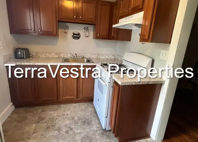 Property at 206 S White Horse Pike Unit B, Audubon, NJ, 08106, 2 beds, 1 bath, [object Object]