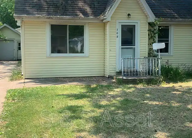 Property at 708 Fenton St, Lansing, MI, 48910, 2 beds, 1 bath, [object Object]