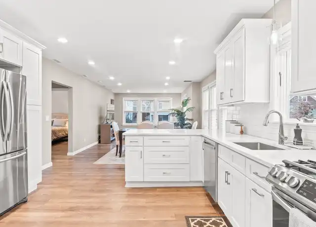 Property at 911 Hope St, Providence, RI, 02906, 3 beds, 1 bath, [object Object]