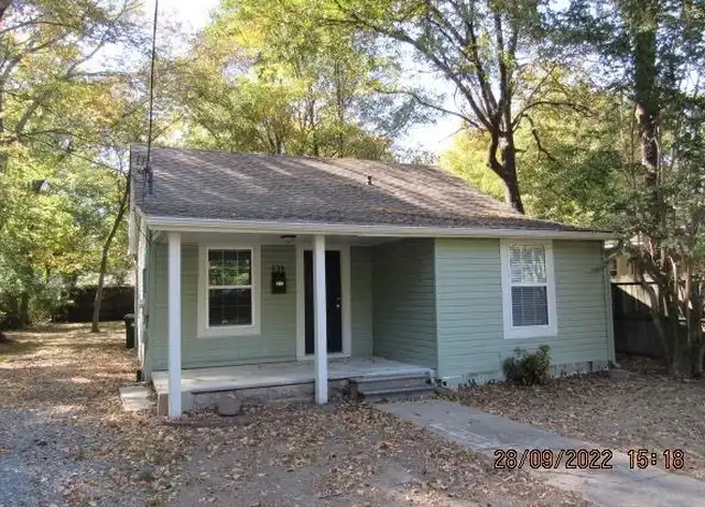 Property at 521 Grove St, Conway, AR, 72034, 2 beds, 1 bath, [object Object]