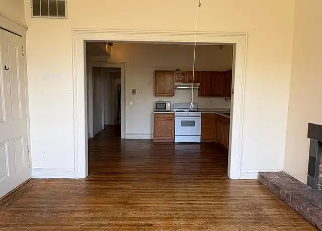 Property at 24 E Mount Vernon Pl Unit 3, Baltimore, MD, 21202, 1 bed, 1.5 baths, [object Object]