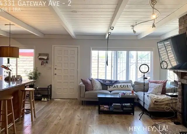 Property at 4331 Gateway Ave Unit 2, Los Angeles, CA, 90029, 2 beds, 1 bath, [object Object]