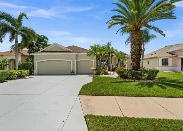 Property at 6327 67th St E, Bradenton, FL, 34203, 4 beds, 3 baths, [object Object]