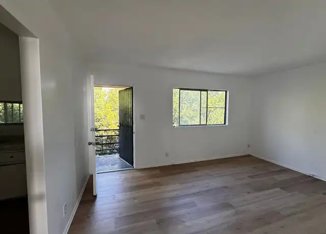 Property at 2731 Whittier Blvd Unit 4, Los Angeles, CA, 90023, 2 beds, 1 bath, [object Object]