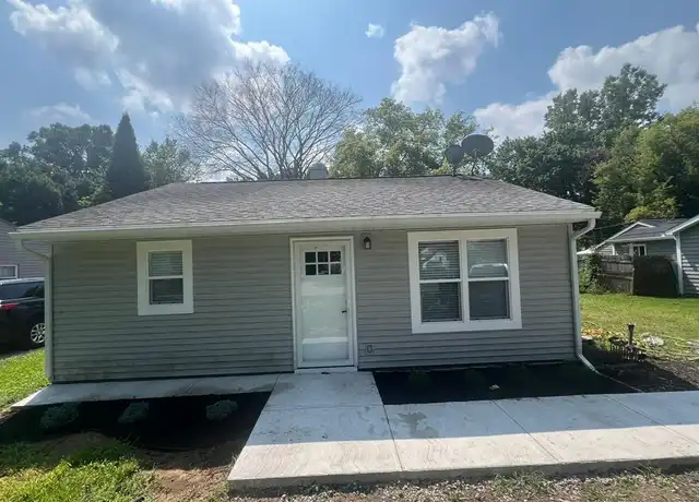 Property at 2744 James Rd, Auburn Hills, MI, 48326, 2 beds, 1 bath, [object Object]