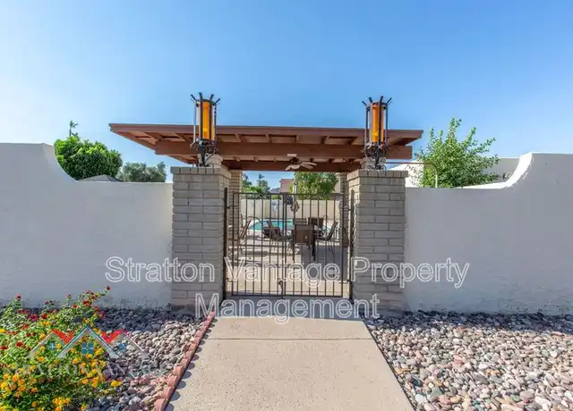 Property at 20 W Casa Hermosa Dr, Phoenix, AZ, 85021, 2 beds, 2 baths, [object Object]