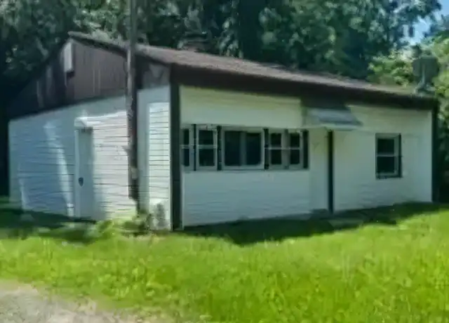 Property at 28 Crescent Dr, Browns Mills, NJ, 08015, 2 beds, 1 bath, [object Object]