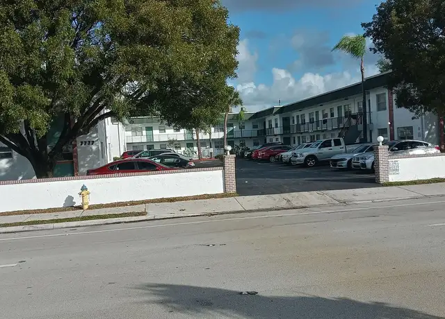 Photo of 7777 Pines Blvd, Pembroke Pines, FL 33024