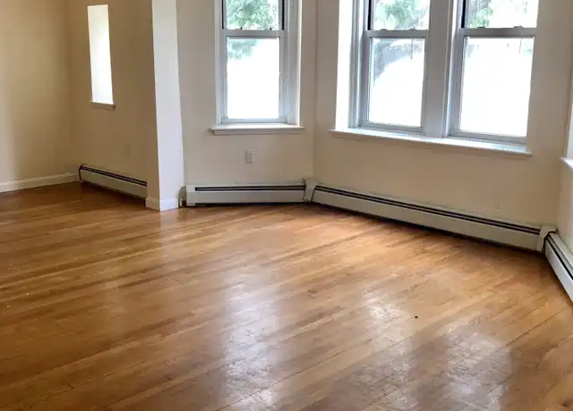 Property at 1405 Beacon St Unit 1, Brookline, MA, 02446, 2 beds, 1 bath, [object Object]