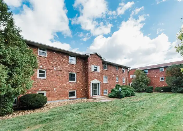 Property at Brookside Apartments - 1015 Willowbrook Dr, Greensburg, PA, 15601, 1 bed, 1 bath, [object Object]