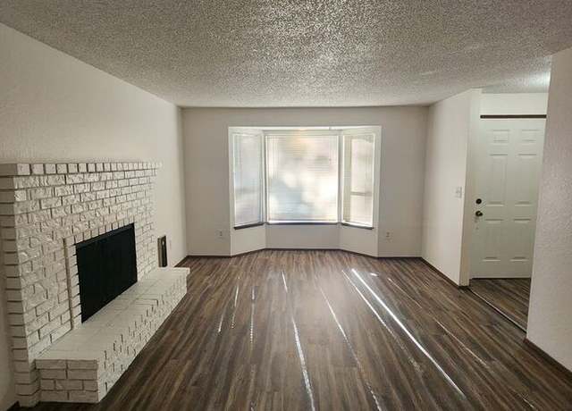Photo of 10519 36th St E, Edgewood, WA 98372