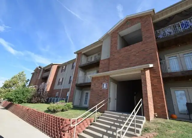 Property at 1040 S Clifton Ave Unit A 201, Springfield, MO, 65802, 3 beds, 2 baths, [object Object]