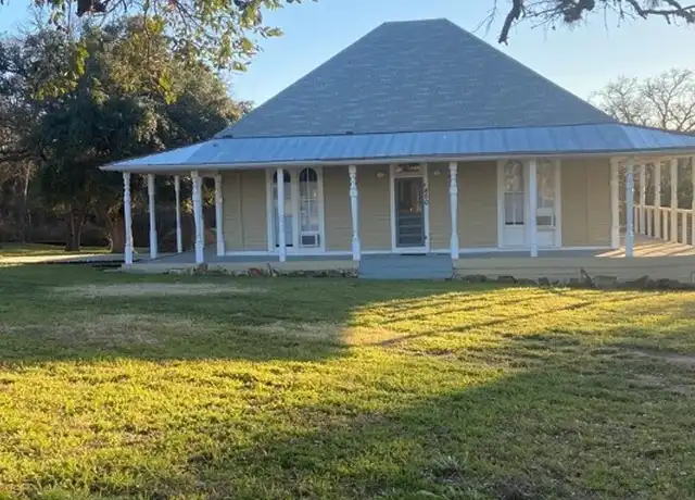 Property at 850 County Road 100, Georgetown, TX, 78626, 2 beds, 1 bath, [object Object]