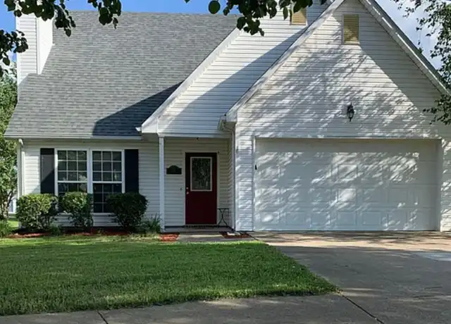 Property at 121 Chevy Chase Pl, Elizabethtown, KY, 42701, 3 beds, 2 baths, [object Object]