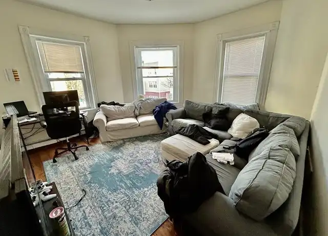 Property at 111 H St Unit 2, Boston, MA, 02127, 4 beds, 1 bath, [object Object]