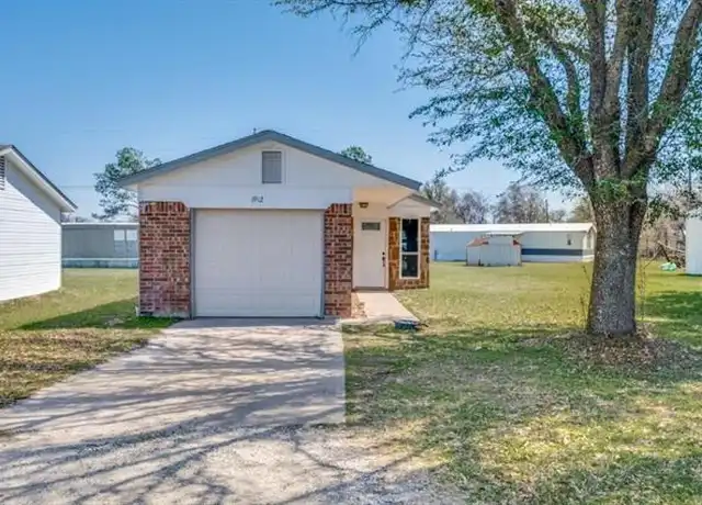 Property at 1912 Pelican Dr N, Azle, TX, 76020, 3 beds, 2 baths, [object Object]